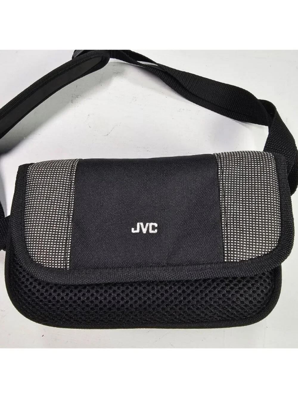 JVC camera compact